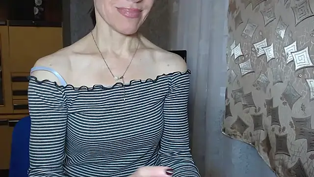 Snapshot of Pepper_mur chatting on 11-28-25, 06:16 Pepper mur online show from 11-28-25, 06:16