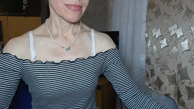 Snapshot of Pepper_mur chatting on 11-29-25, 06:16 Pepper mur online show from 11-29-25, 06:16