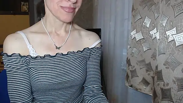 Snapshot of Pepper_mur chatting on 12-05-25, 06:11 Pepper mur online show from 12-05-25, 06:11