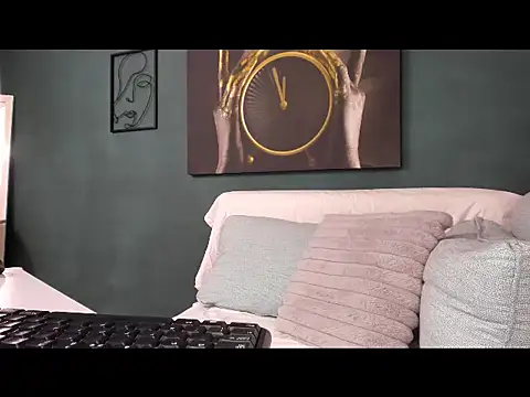 kriztaljessika online show from 11-25-25, 07:19