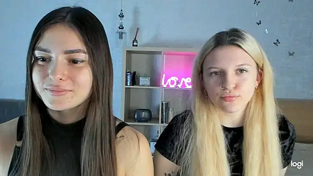 Snapshot of ShySonya chatting on 12-16-24, 01:43 ShySonya online show from 12-16-24, 01:43