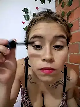 Snapshot of Alexandra_65 chatting on 02-02-25, 12:40 Alexandra 65 online show from 02-02-25, 12:40