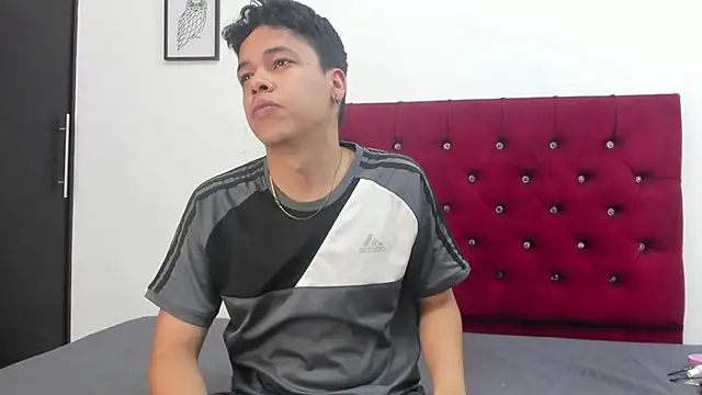 Snapshot of Gary-and-kathy chatting on 03-21-26, 04:06 Gary-and-kathy online show from 03-21-26, 04:06