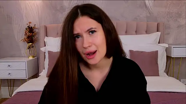 milaleoneli online show from 11-05-25, 03:12