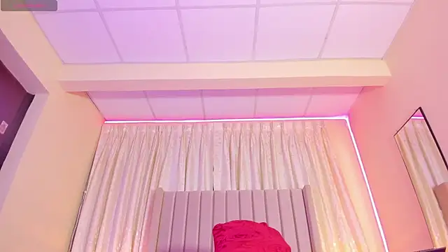 Snapshot of Aliison_Smith chatting on 01-11-25, 02:52 Aliison Smith online show from 01-11-25, 02:52