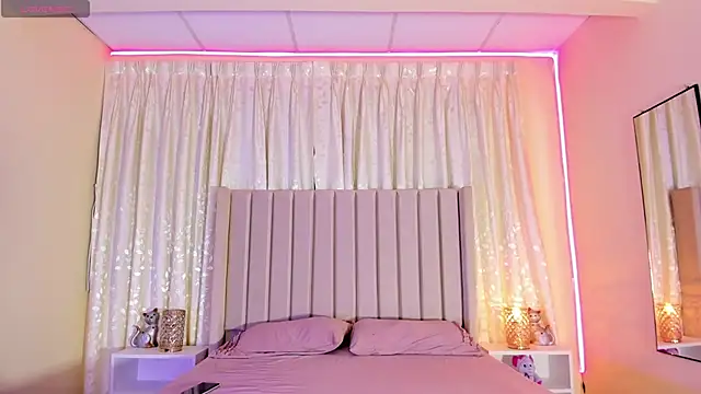 Snapshot of Aliison_Smith chatting on 01-19-25, 01:53 Aliison Smith online show from 01-19-25, 01:53