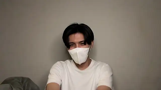 Snapshot of Lio_kun chatting on 11-23-25, 10:15 Lio kun online show from 11-23-25, 10:15