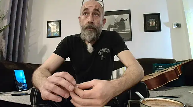 Snapshot of Kingsscepter chatting on 02-13-25, 05:01 Kingsscepter online show from 02-13-25, 05:01