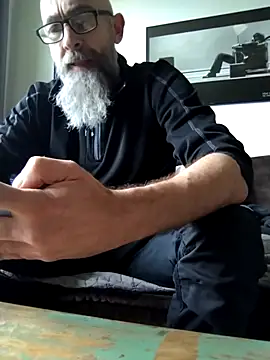 Snapshot of Kingsscepter chatting on 02-21-25, 01:00 Kingsscepter online show from 02-21-25, 01:00