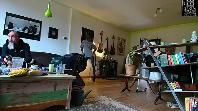 Snapshot of Kingsscepter chatting on 02-24-25, 12:16 Kingsscepter online show from 02-24-25, 12:16