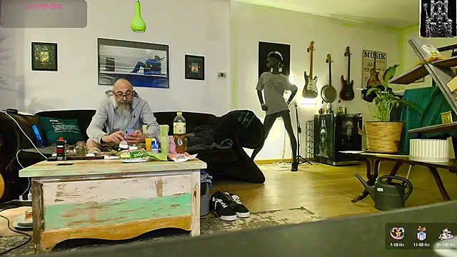 Snapshot of Kingsscepter chatting on 03-02-25, 06:51 Kingsscepter online show from 03-02-25, 06:51