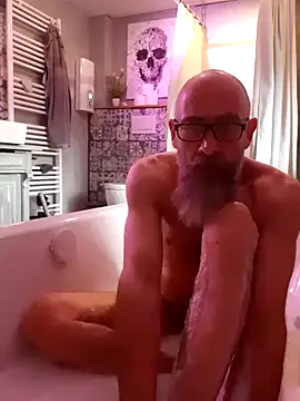 Snapshot of Kingsscepter chatting on 03-13-25, 02:01 Kingsscepter online show from 03-13-25, 02:01