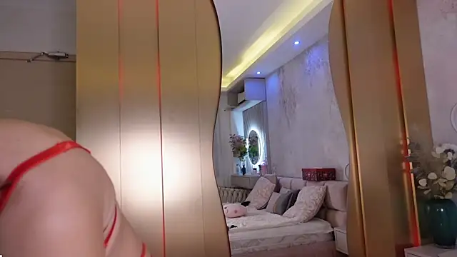 Snapshot of JullyBlair chatting on 02-06-25, 08:39 JullyBlair online show from 02-06-25, 08:39