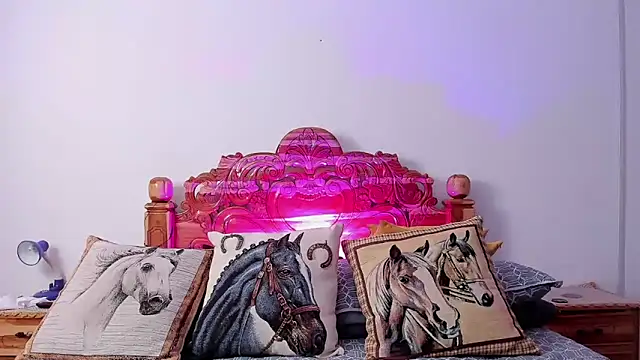 Snapshot of sexcouple06 chatting on 02-10-25, 11:57 sexcouple06 online show from 02-10-25, 11:57