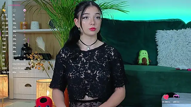 Snapshot of AveryWillow chatting on 10-16-25, 03:07 AveryWillow online show from 10-16-25, 03:07