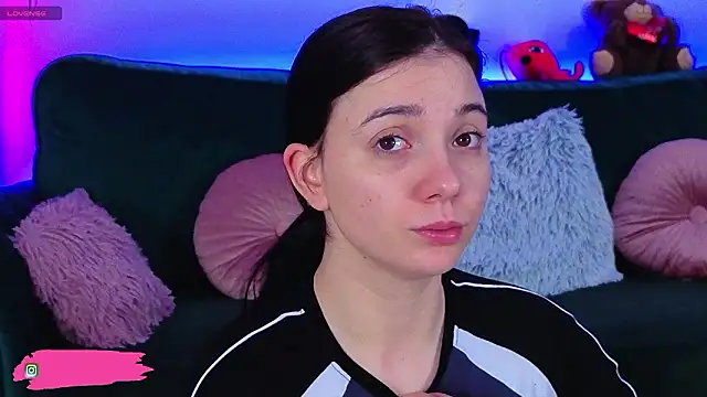 AveryWillow online show from 03-23-26, 11:31