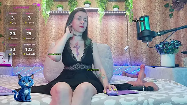 Snapshot of JoyBlow_ chatting on 02-25-25, 06:03 JoyBlow online show from 02-25-25, 06:03