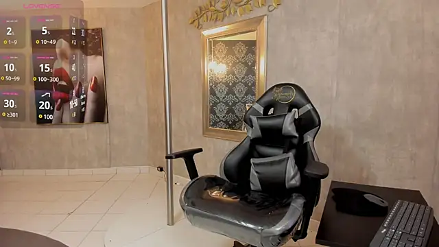 Selenecollins online show from 02-04-25, 12:11