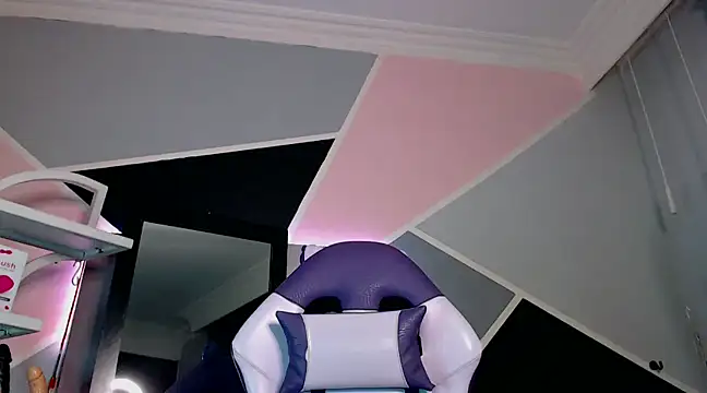 Samanta james19 online show from 12-12-24, 04:43