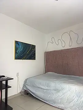 naomiii   online show from 09-13-25, 03:28