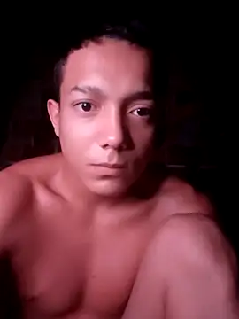 Snapshot of tayson_ chatting on 02-09-25, 10:20 tayson online show from 02-09-25, 10:20