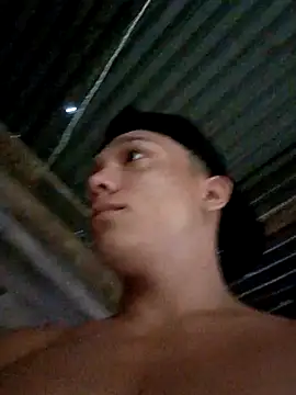 Snapshot of tayson_ chatting on 03-20-25, 11:38 tayson online show from 03-20-25, 11:38