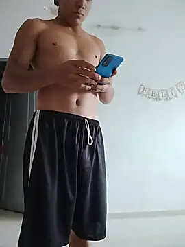 Snapshot of tayson_ chatting on 06-25-26, 11:04 tayson online show from 06-25-26, 11:04