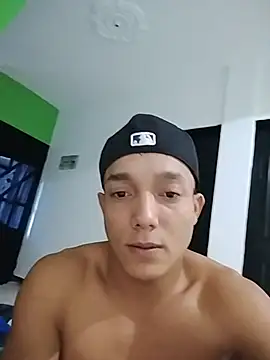 Snapshot of tayson_ chatting on 07-16-26, 10:49 tayson online show from 07-16-26, 10:49