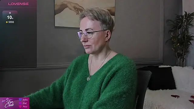 Nika Smit online show from 02-15-25, 08:44