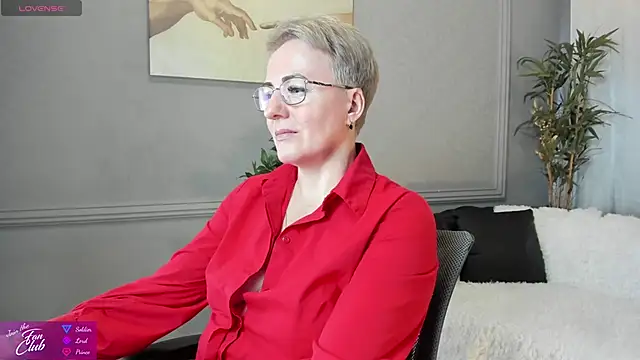 Nika Smit online show from 02-15-25, 11:50