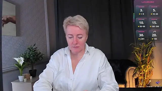 Nika Smit online show from 04-19-26, 06:35