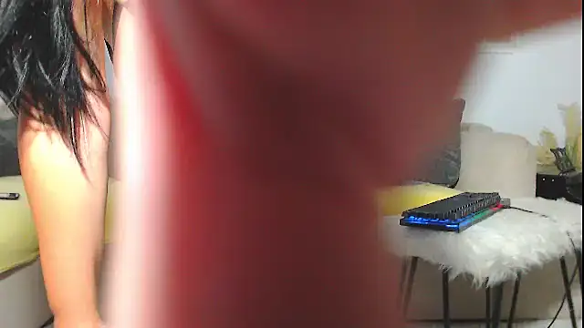 Snapshot of xsexydomina chatting on 07-07-26, 09:24 xsexydomina online show from 07-07-26, 09:24