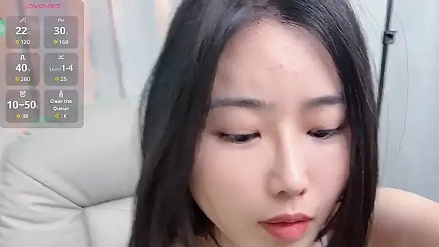 Snapshot of yoyo520- chatting on 01-19-26, 01:37 yoyo520- online show from 01-19-26, 01:37