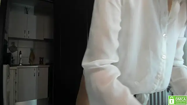 Anahi1993 online show from 10-17-25, 04:15