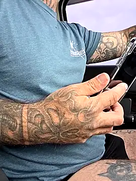 Snapshot of dadbod1178 chatting on 11-06-25, 06:20 dadbod1178 online show from 11-06-25, 06:20