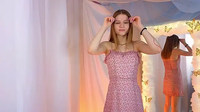 AlisiaSpinnet  online show from 01-24-25, 07:08