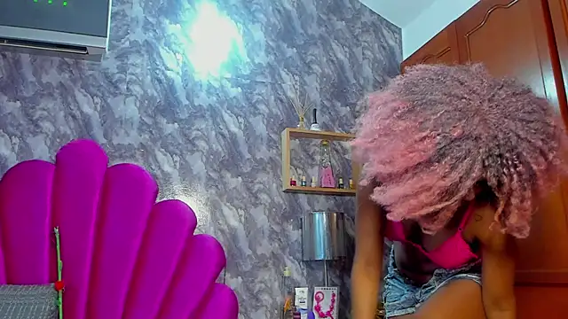 EMMAPARISS online show from 10-27-25, 11:47