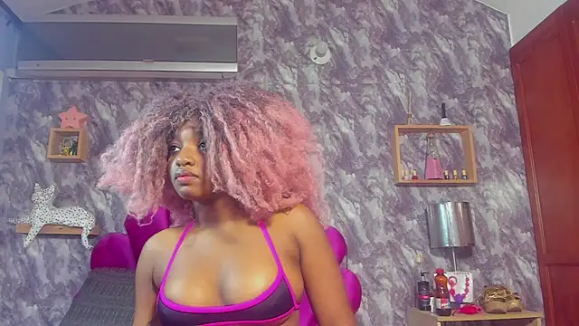 EMMAPARISS online show from 11-30-25, 01:37