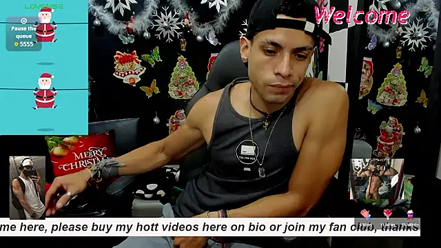 Snapshot of MikeRose94 chatting on 01-07-26, 06:21 MikeRose94 online show from 01-07-26, 06:21