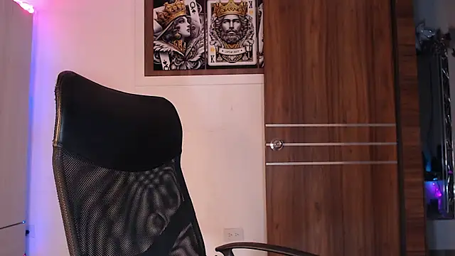 mistressbigcock777 online show from 03-05-26, 05:58