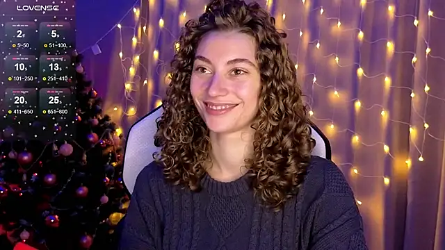 Snapshot of lady_curls chatting on 12-21-24, 11:45 lady curls online show from 12-21-24, 11:45