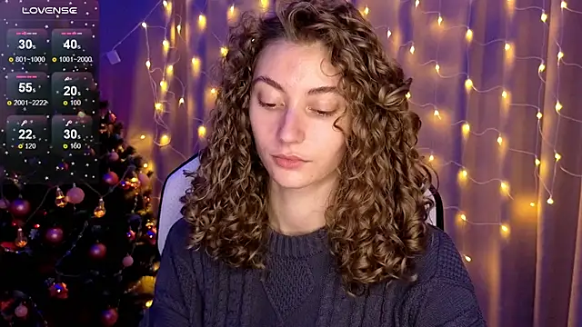 Snapshot of lady_curls chatting on 12-22-24, 02:49 lady curls online show from 12-22-24, 02:49