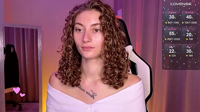 Snapshot of lady_curls chatting on 01-18-25, 02:58 lady curls online show from 01-18-25, 02:58