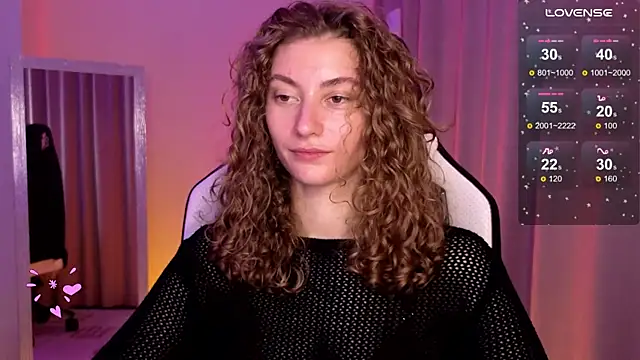 Snapshot of lady_curls chatting on 01-20-25, 02:43 lady curls online show from 01-20-25, 02:43