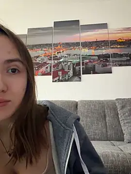 EmilyWi  online show from 11-14-25, 01:43