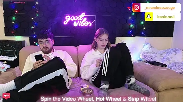 MrAndMrsSavage online show from 12-20-24, 11:37