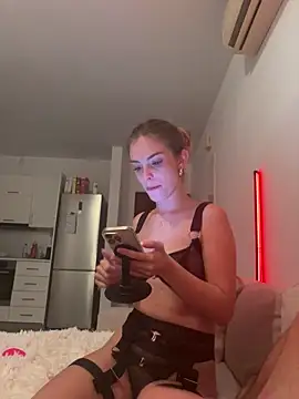 MrAndMrsSavage online show from 11-21-25, 10:30