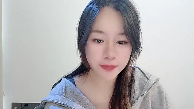 Snapshot of chloe-01 chatting on 11-13-25, 04:22 chloe-01 online show from 11-13-25, 04:22