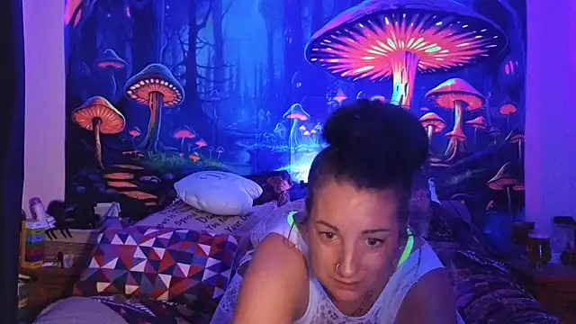 Snapshot of tattoomilf86 chatting on 01-04-25, 07:55 tattoomilf86 online show from 01-04-25, 07:55