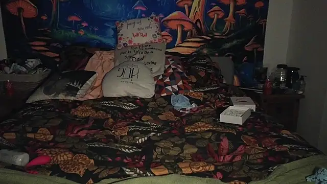 Snapshot of tattoomilf86 chatting on 01-24-25, 05:32 tattoomilf86 online show from 01-24-25, 05:32